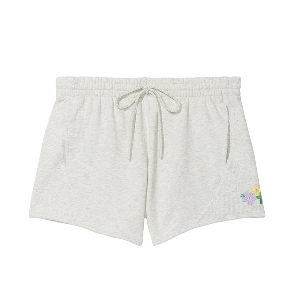 NWT Victoria’s Secret PINK Ivy Fleece Curved Hem Shorts Size M